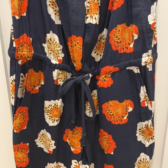 LOFT Floral Jumpsuit size M - Picture 6 of 12